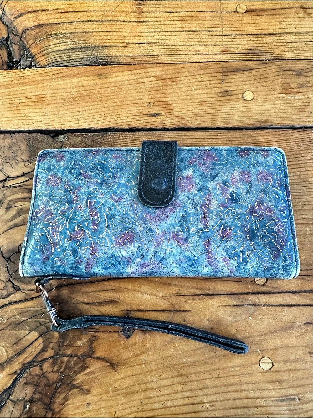 Patricia Nash Cassini Wristlet Floral Blue & Black Wallet